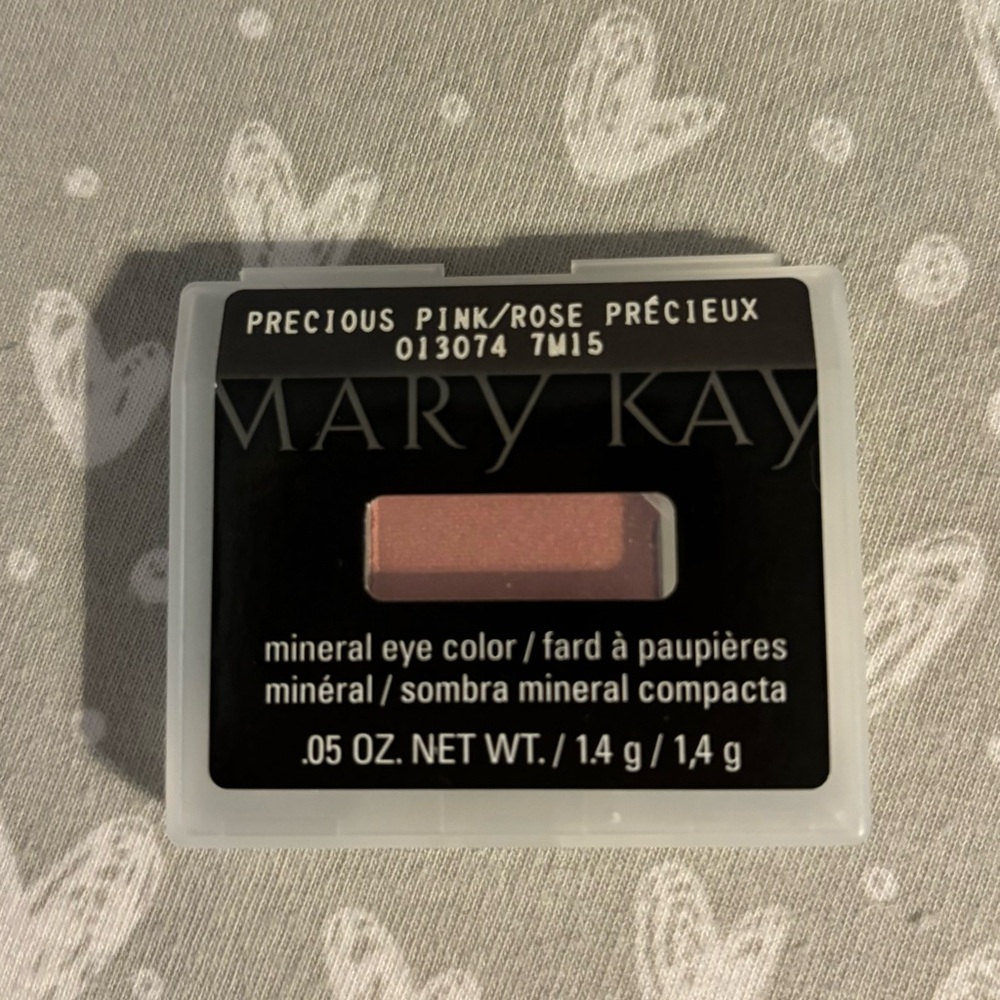 Discontinued Pink / Rose shade by Mary Kay Shadow/Precious Pink / Rose 013074